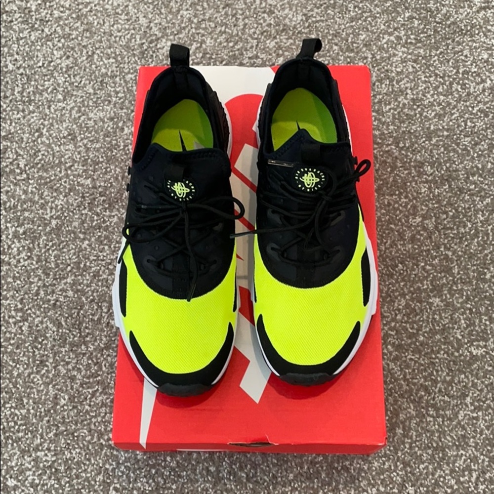 Nike Air Huarache Drift